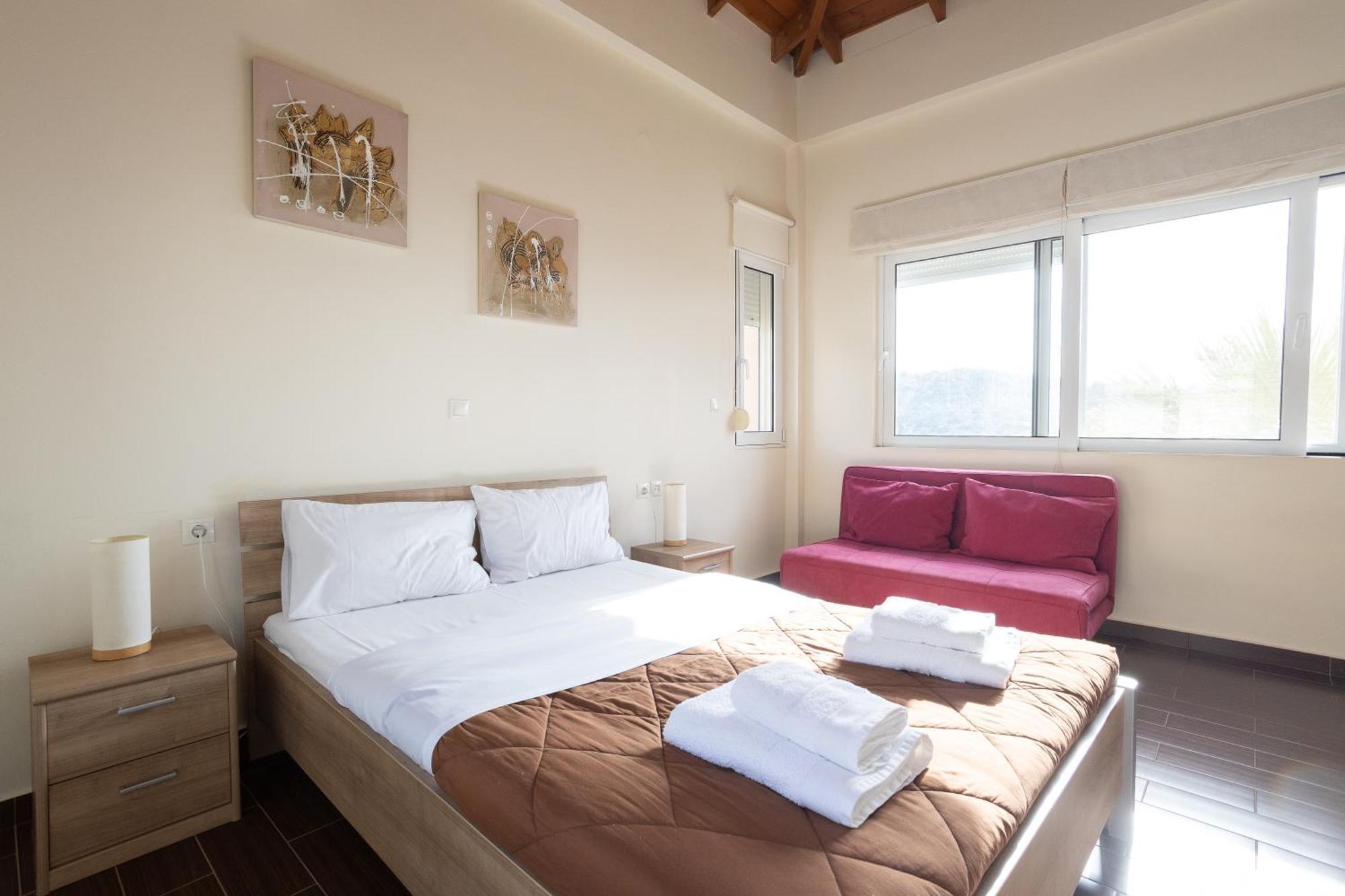 Meliades Villas Agia Marina エクステリア 写真