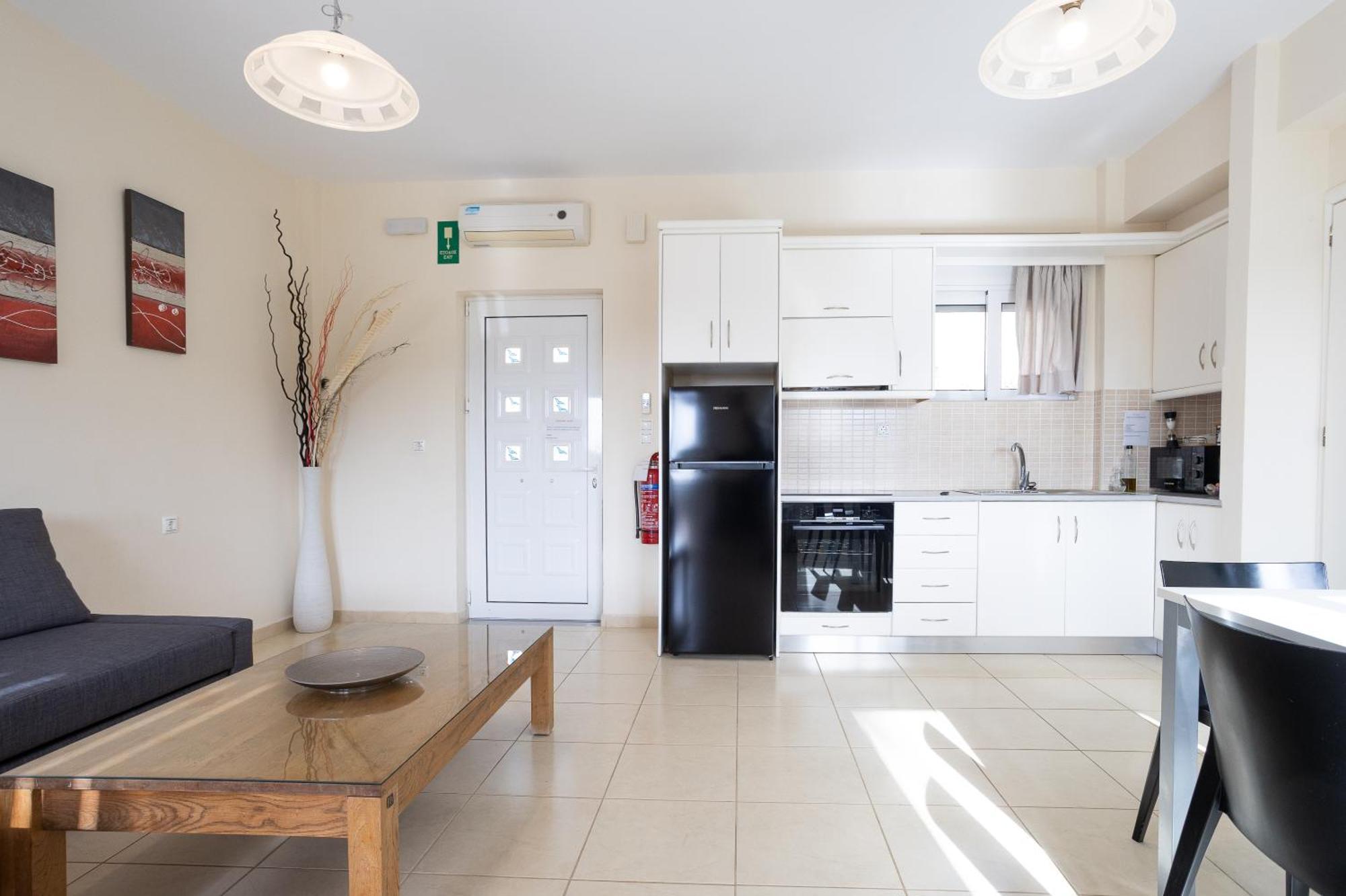 Meliades Villas Agia Marina エクステリア 写真
