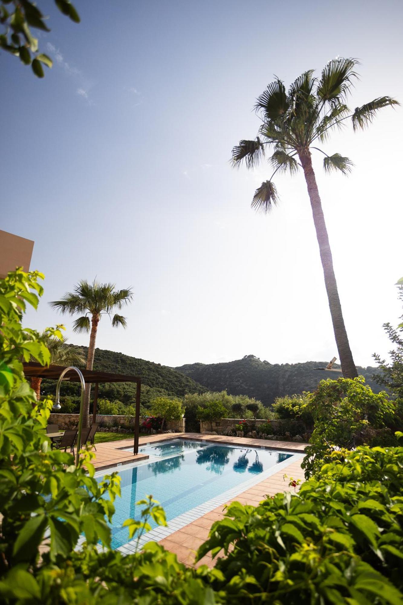 Meliades Villas Agia Marina エクステリア 写真