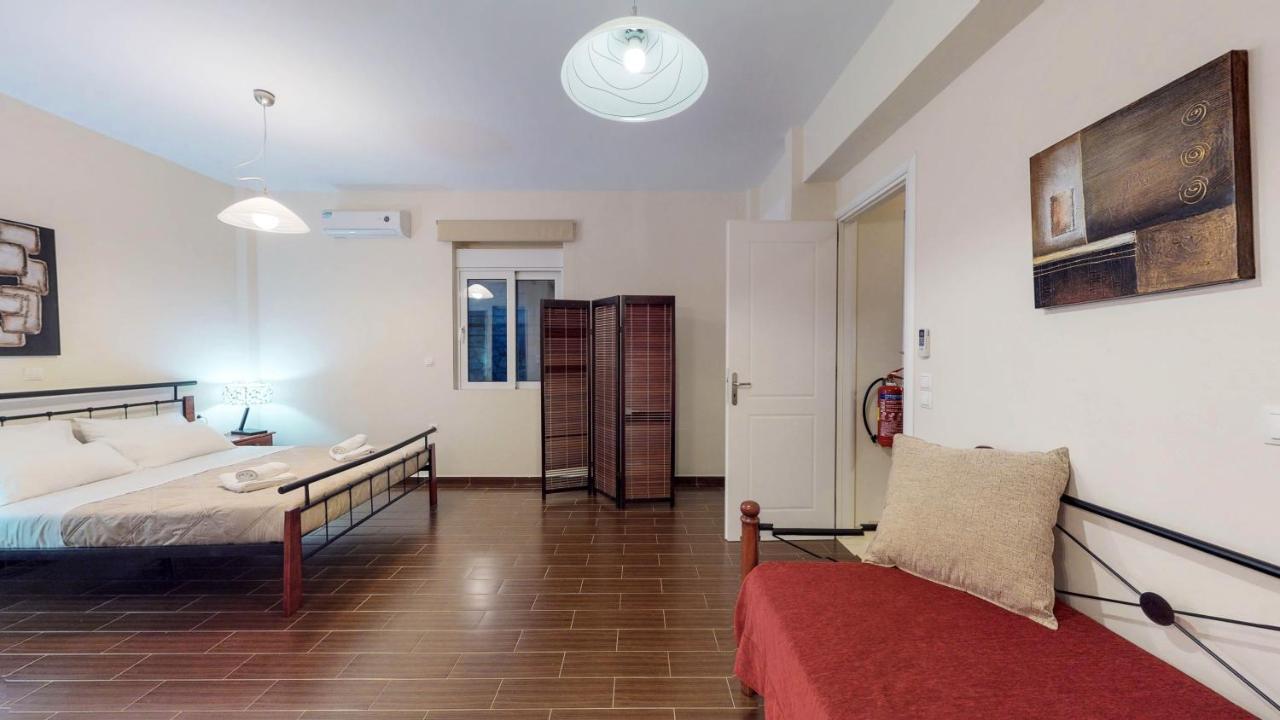 Meliades Villas Agia Marina エクステリア 写真