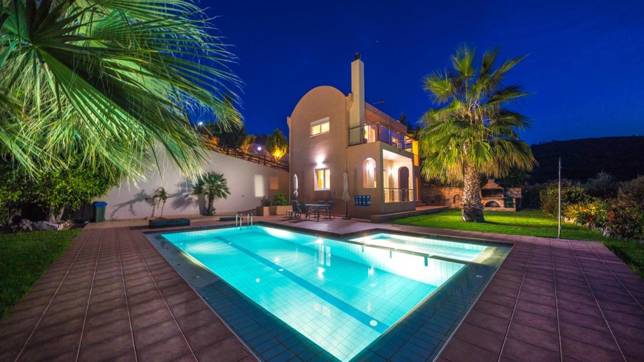 Meliades Villas Agia Marina エクステリア 写真